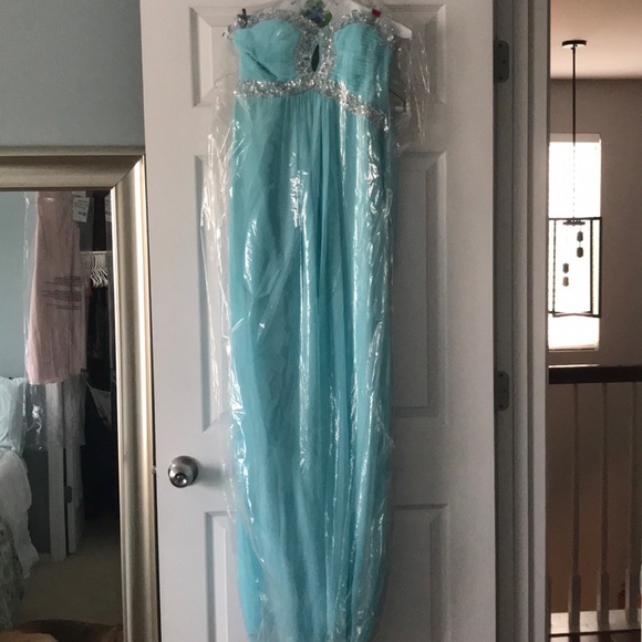 Norianna Sweetheart Prom dress - Picture 2 of 2